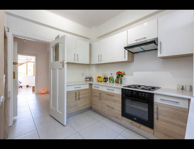 3 BEDROOM APARTMENT SOLD IN ROSEBANK